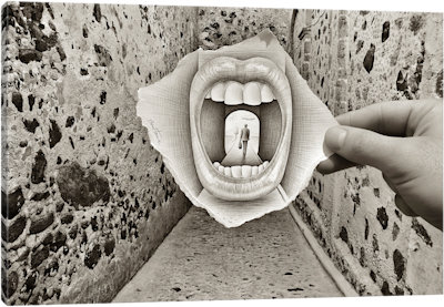 Pencil vs. Camera 34 - Giant Mouth - Canvas Print