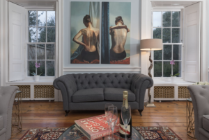 8 Art Ideas That Can Completely Transform Your Living Room