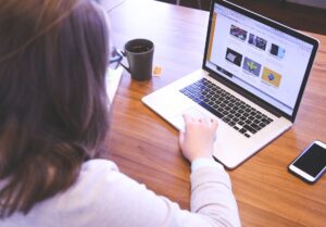 The Skills Needed to Manage Employee Relations in Modern Workplaces 